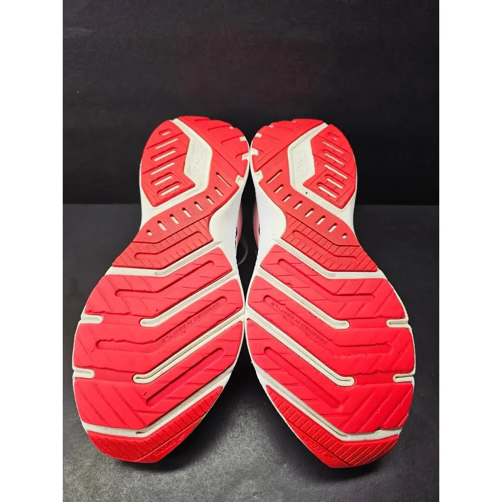 Brooks Women 10 Comfy footwear - Picture 5 of 8